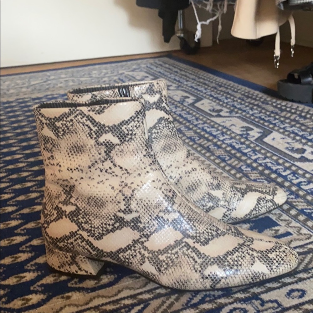 Vagabond “Joyce” Snakeskin Leather Ankle Boots